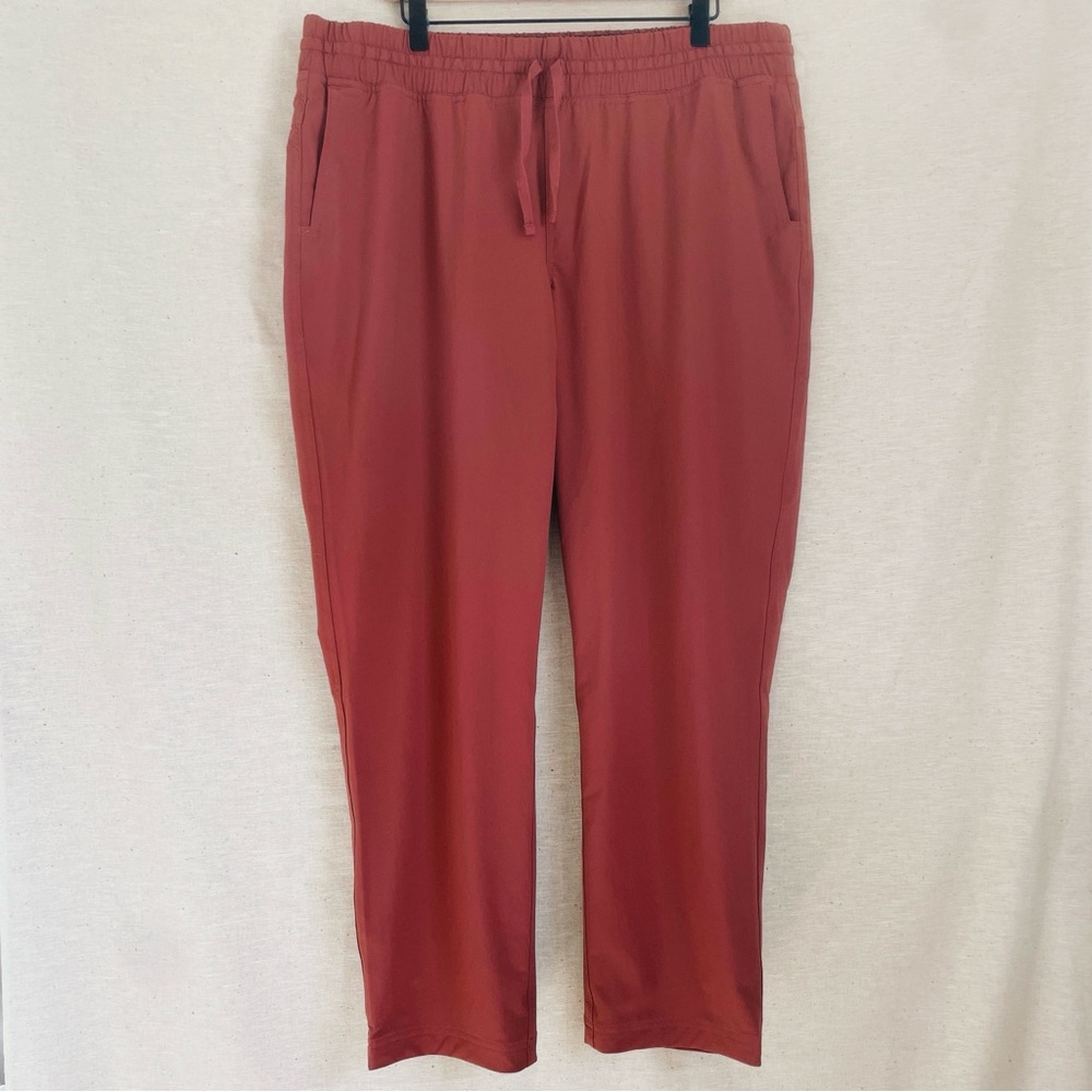 Mountain Hardwear Basswood Pull-on Hiking Pants